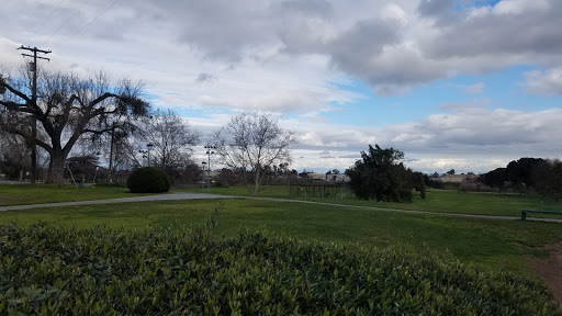 Public Golf Course «Dryden Park Golf Course», reviews and photos, 920 Sunset Ave, Modesto, CA 95351, USA