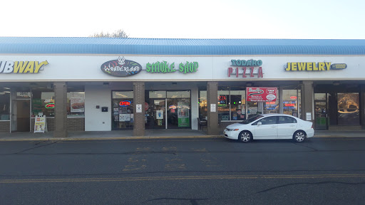 Wonderland Smoke Shop- Hazlet, 3052 NJ-35, Hazlet, NJ 07730, USA, 