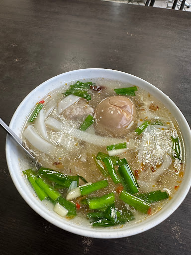 麗麗肉羹麵