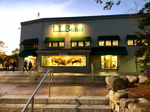 Clothing Store «L.L. Bean Outlet», reviews and photos, 534 Stillwater Ave, Bangor, ME 04401, USA