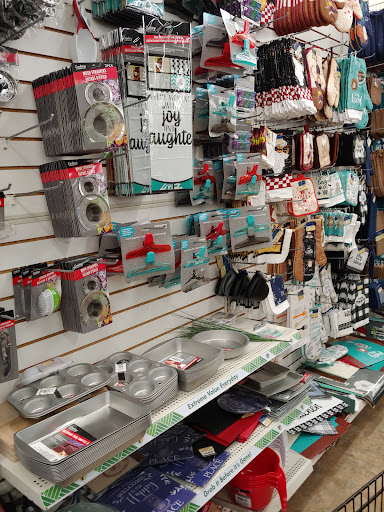 Dollar Store «Dollar Tree», reviews and photos, 12928 Bandera Rd, Helotes, TX 78023, USA