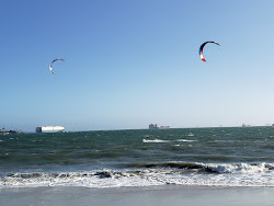 Photo de Belmont Beach avec rivage droit, long