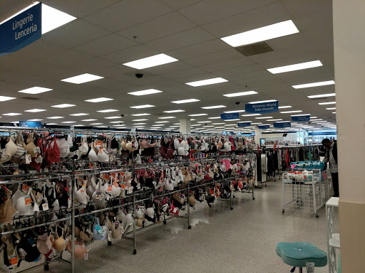 Clothing Store «Ross Dress for Less», reviews and photos, 3500 East-West Hwy, Hyattsville, MD 20782, USA