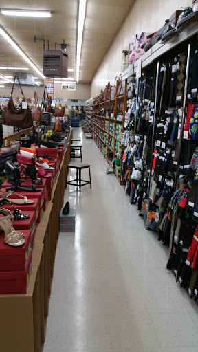 Shoe Store «Bob Jones Shoes», reviews and photos, 1914 Grand Blvd, Kansas City, MO 64108, USA