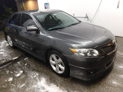 Self Service Car Wash «Brown Bear Car Wash», reviews and photos, 601 7th Ave, Kirkland, WA 98033, USA