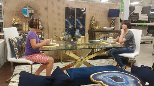 Home Goods Store «At Home», reviews and photos, 3700 S Campbell Ave, Springfield, MO 65807, USA