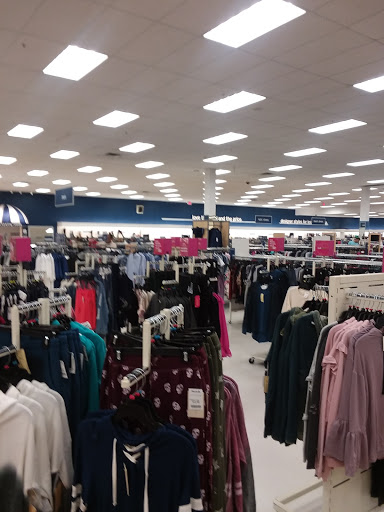 Department Store «Marshalls and HomeGoods», reviews and photos, 265 S Broadway, Salem, NH 03079, USA