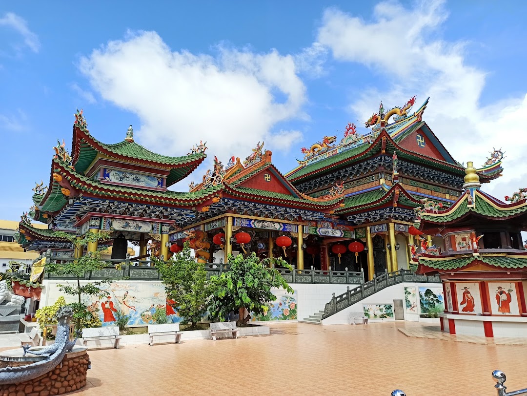 Hai Long Si Temple