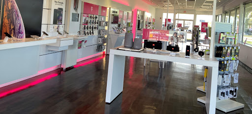 Cell Phone Store «T-Mobile», reviews and photos, 130 U.S. 22, Springfield Township, NJ 07081, USA