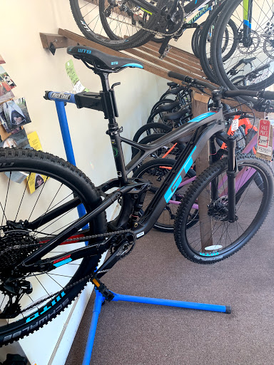 Bicycle Store «Bicycle Outfitters Inc», reviews and photos, 72 Main Street, Brockport, NY 14420, USA