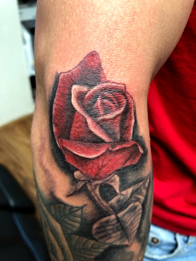 Explore ideas de tattoo para hombres, creative tattoo ideas in Amarillo, available at Tattoo Spa LLC