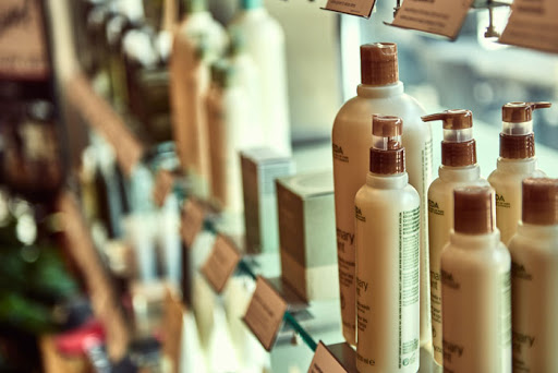 Hair Salon «Von Kekel Aveda Lifestyle Salon Spa», reviews and photos, 4209 Lassiter Mill Rd #114, Raleigh, NC 27609, USA