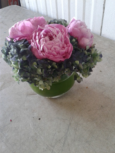 Florist «The Flower Place», reviews and photos, 860 NE 79th St, Miami, FL 33138, USA