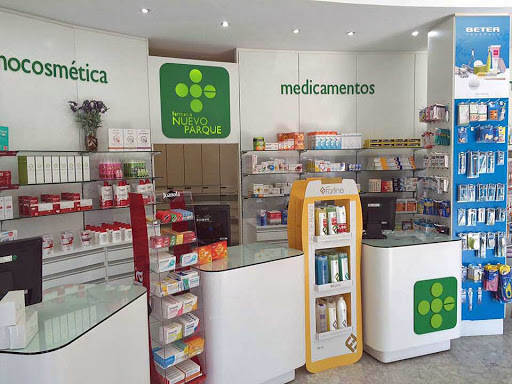 Información y opiniones sobre Farmacia Nuevo Parque de Sevilla