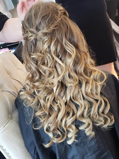 Beauty Salon «Bella Salon & Spa», reviews and photos, 1691 Langley Dr, Hagerstown, MD 21740, USA