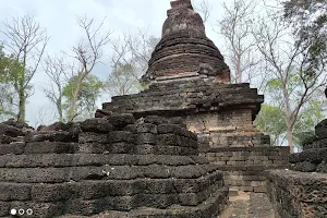 Wat Khao Phanom Phloeng image