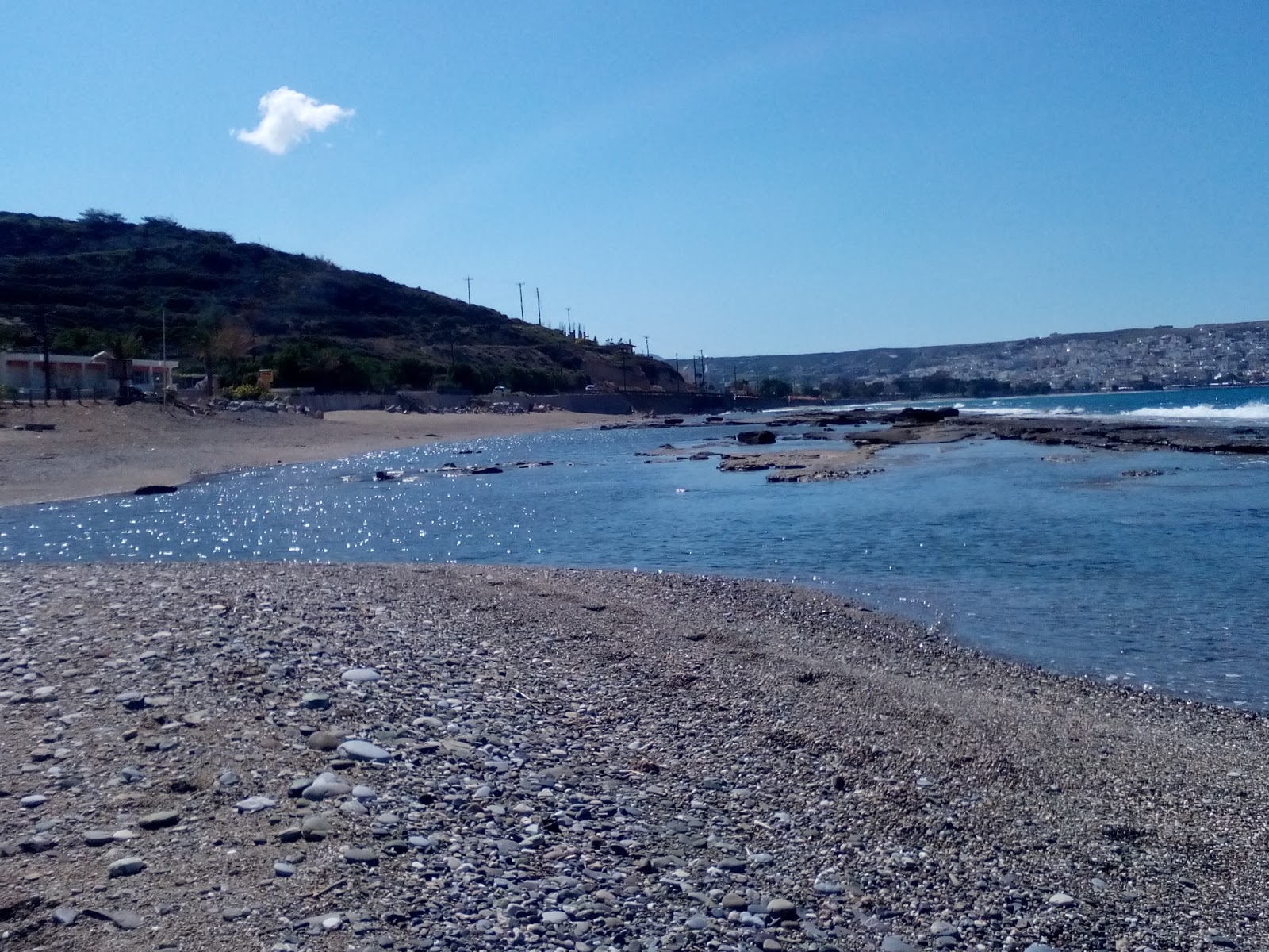 Foto von Petras beach mit sehr sauber Sauberkeitsgrad