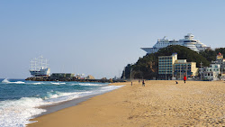 Jeongdongjin Beach'in fotoğrafı ve yerleşim