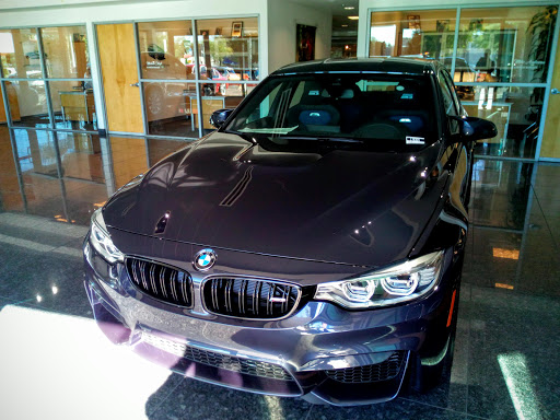 BMW Dealer «Chapman BMW On Camelback», reviews and photos, 830 E Camelback Rd, Phoenix, AZ 85014, USA