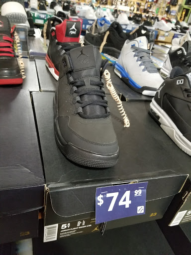 Shoe Store «Shoe City - Anaheim», reviews and photos, 101 E Ball Rd, Anaheim, CA 92805, USA