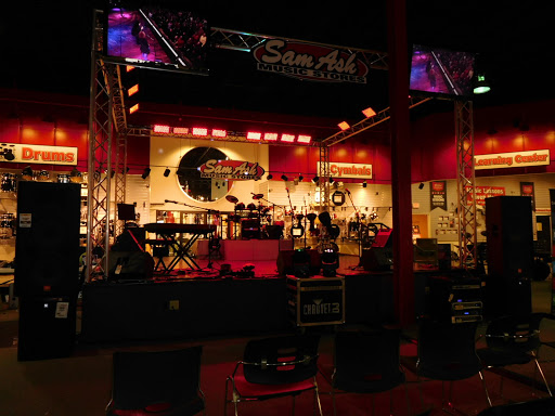 Musical Instrument Store «Sam Ash Music Stores», reviews and photos, 11805 Commons Dr, Cincinnati, OH 45246, USA