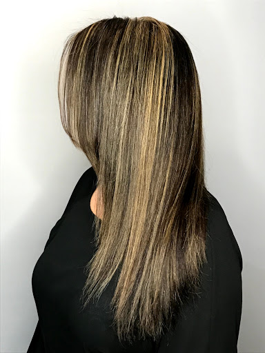 Beauty Salon «Sanctuary Salon & Spa - Atlanta», reviews and photos, 6160 Peachtree Dunwoody Rd Suite B105, Sandy Springs, GA 30328, USA