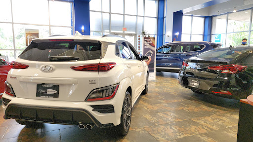 Hyundai Dealer «Gregory Hyundai», reviews and photos, 490 Skokie Valley Rd, Highland Park, IL 60035, USA