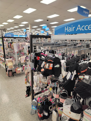 Clothing Store «Ross Dress for Less», reviews and photos, 521 S Plano Rd, Richardson, TX 75081, USA