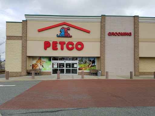 Pet Supply Store «Petco Animal Supplies», reviews and photos, 197 E Dekalb Pike #350, King of Prussia, PA 19406, USA
