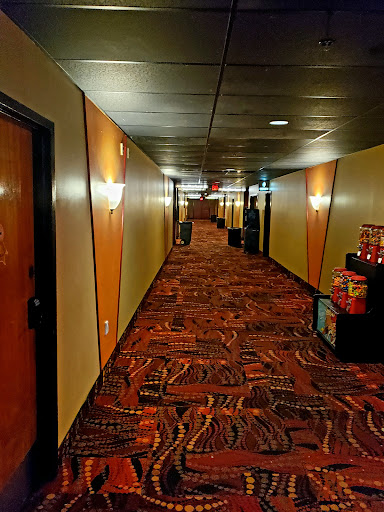 Movie Theater «Regal Cinemas Strawbridge Marketplace 12», reviews and photos, 2133 General Booth Blvd, Virginia Beach, VA 23454, USA