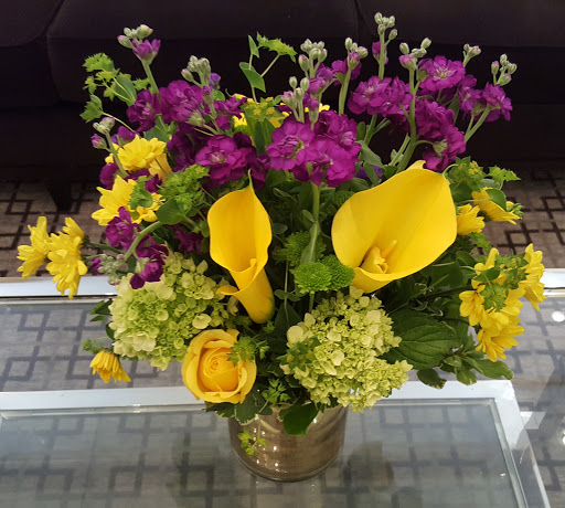 Florist «Glenview Florist / Flower Shop», reviews and photos, 1813 Waukegan Rd, Glenview, IL 60025, USA