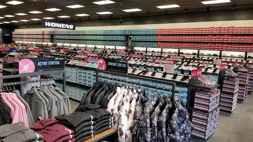 Shopping Mall «Willow Ridge Shopping Center», reviews and photos, 710 NJ-73, Marlton, NJ 08053, USA