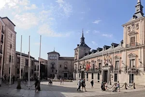 GuruWalk Free Walking Tours Madrid image