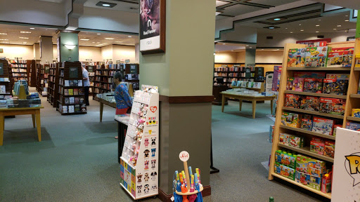 Book Store «Barnes & Noble», reviews and photos, 102 Park Ave #1, Willow Grove, PA 19090, USA