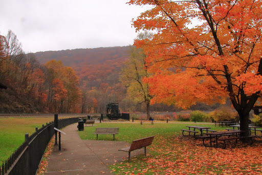 Tourist Attraction «Horseshoe Curve National Historic Landmark», reviews and photos, 2400 Veterans Memorial Hwy, Altoona, PA 16601, USA