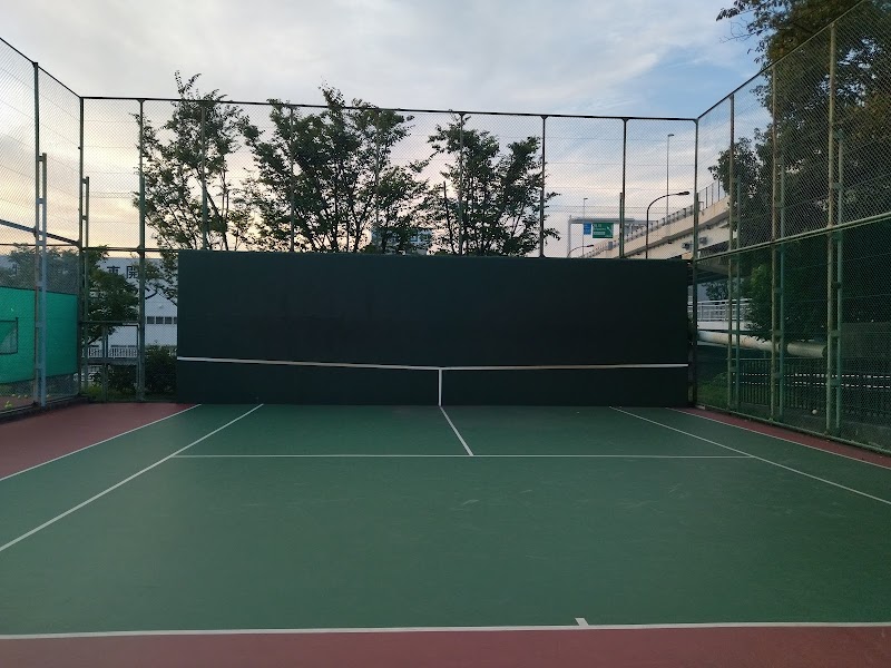 潮見運動公園 テニスコート