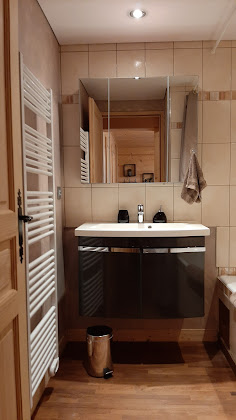 Photos du propriétaire Hébergement d'intérieur Gîte dans chalet au sauna privatif 25790 Les Gras