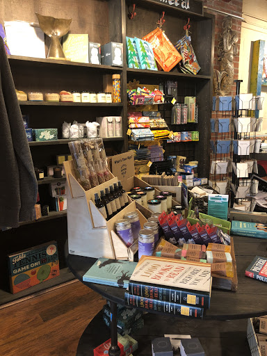 Book Store «Harbor Books», reviews and photos, 20 Main St, Sag Harbor, NY 11963, USA