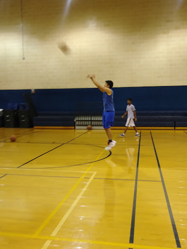 Recreation Center «Lee Park Recreation Center», reviews and photos, 3000 Pamela Dr, Irving, TX 75062, USA