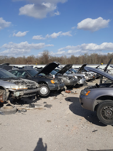 Auto Body Shop «LKQ Self Service - Baton Rouge», reviews and photos, 4007 I- 10 Frontage Rd, Port Allen, LA 70767, USA