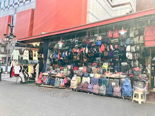 여성 가방을 사는 상점 서울