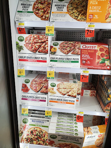 Grocery Store «Safeway», reviews and photos, 4990 River Rd N, Keizer, OR 97303, USA