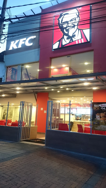 KFC Ak. 15 #107 - 17, Bogotá, Colombia