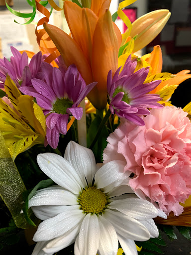 Florist «Mid Cities Florist», reviews and photos, 3225 Harwood Rd F, Bedford, TX 76021, USA