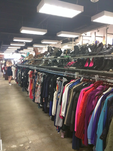 Clothing Store «Uptown Cheapskate», reviews and photos, 1830 York Rd, Timonium, MD 21093, USA