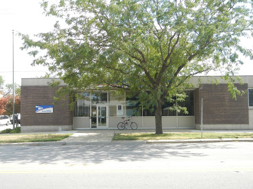 Post Office «United States Postal Service», reviews and photos, 7101 W Gunnison St, Harwood Heights, IL 60706, USA