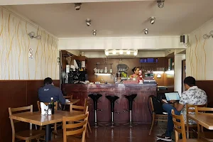 Café Oriente image