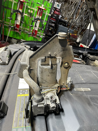 Auto Repair Shop «Midtown Auto Service & Repair», reviews and photos, 4510 Almeda Rd, Houston, TX 77004, USA