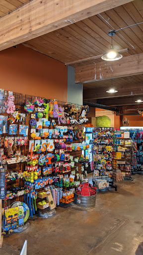 Pet Supply Store «Petapoluza Pet Supply & Grooming», reviews and photos, 114 N 36th St, Seattle, WA 98103, USA
