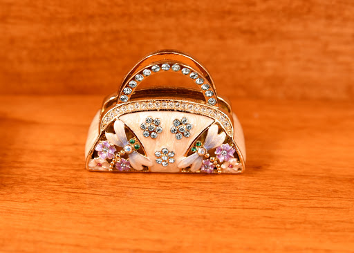 Jewelry Store «Gold Rush Jewelers - Santa Rosa», reviews and photos, 2240 Mendocino Ave, Santa Rosa, CA 95403, USA